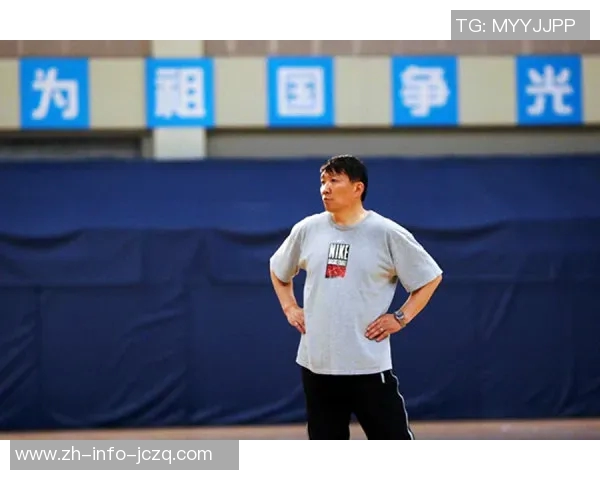 宫鲁鸣辞去篮协副主席职务全力以赴担任国家女篮主教练