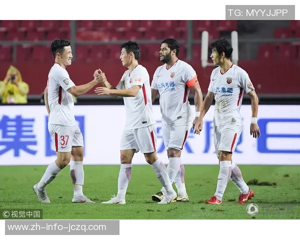 上港与上海的激烈对决揭示城市足球的荣耀与梦想